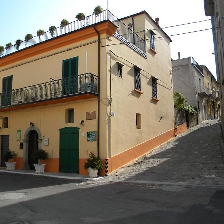 La Casa Dellamericano - Casa D'Epoca Anni '30 Aliano Exterior foto