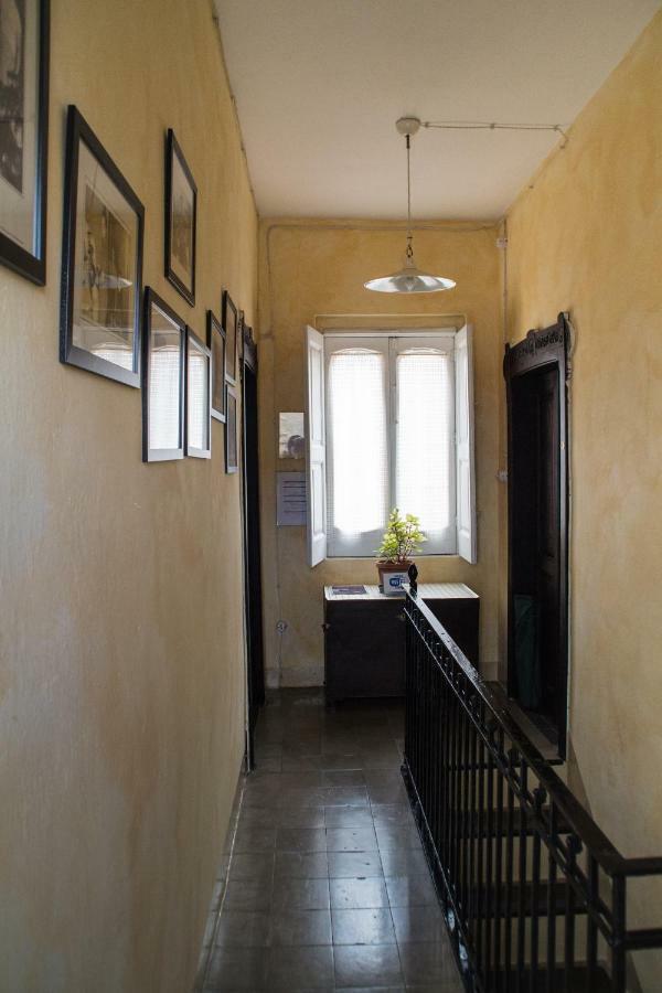 La Casa Dellamericano - Casa D'Epoca Anni '30 Aliano Exterior foto